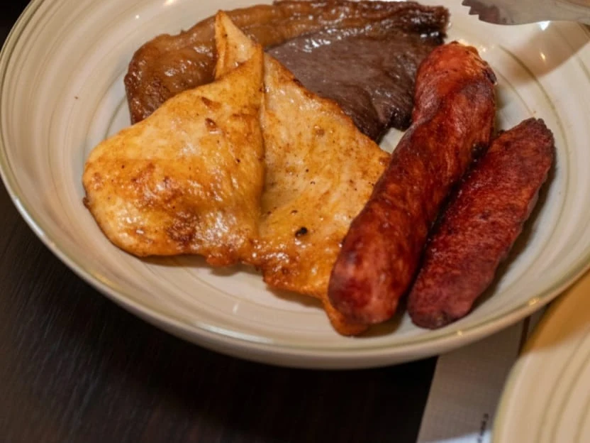 Churrasco misto servido na Nossa Cozinha